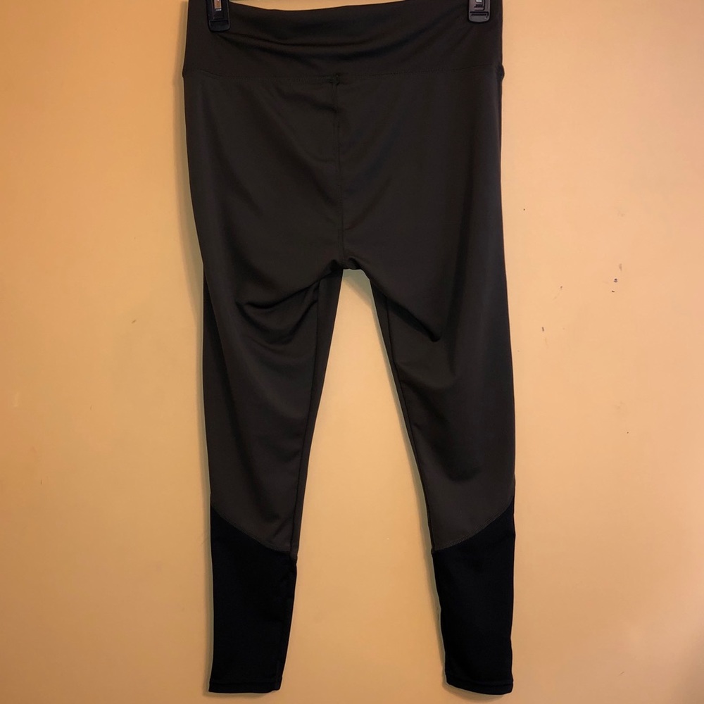 Preloved Leggings B24 - Picture 2 of 6